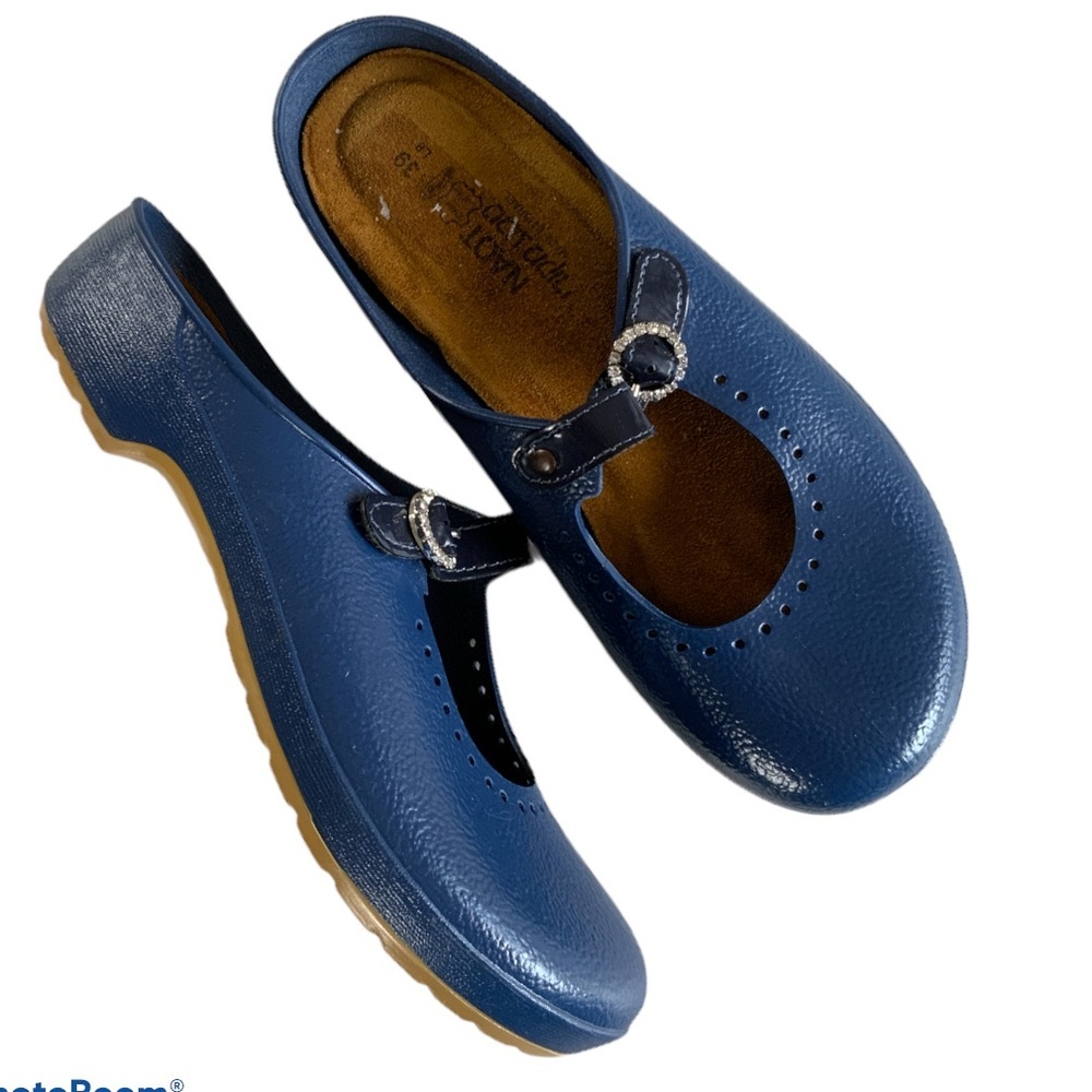 NAOT women’s slip on comfort Mary Jane flat mules, clogs with removable insoles
